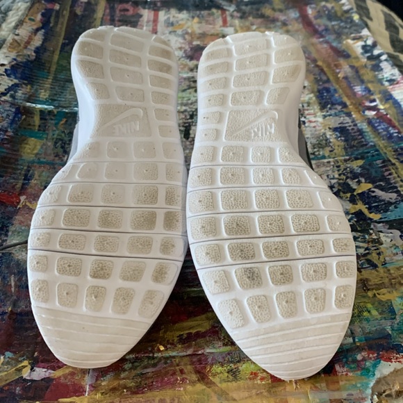 Nike Rosh One - Picture 2 of 3